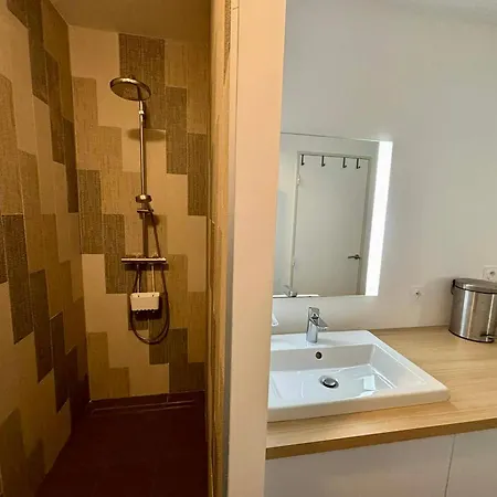 1 Mer, Plage, Piscine, Parking, Clim, Animaux Admis - Fr-1-194-216 Apartment